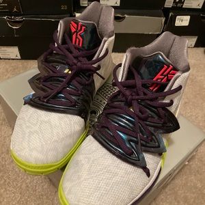 Kyrie 5